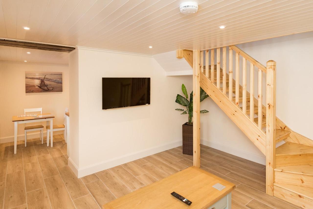 Ardnavaha House - Poolside Cottages Clonakilty Bagian luar foto